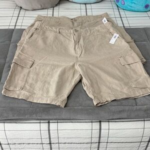 NWT Men’s Old Navy lightweight linen Cargo Shorts size 36 selling as a bundle